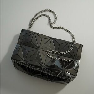 Elegant Black Geometric Shoulder Bag